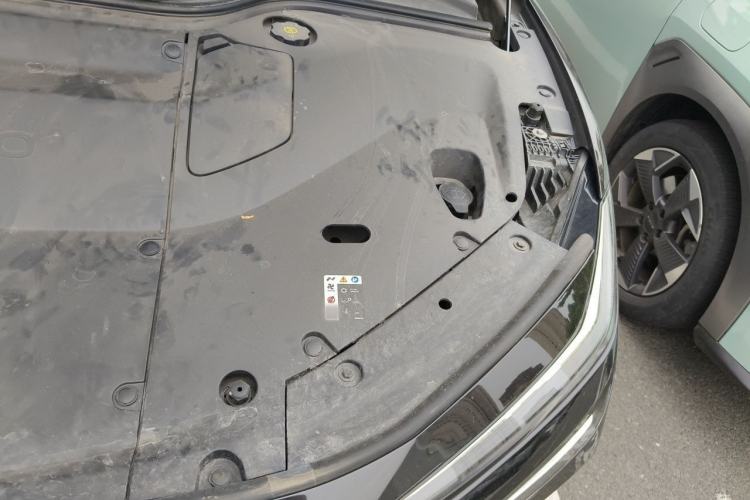 Used ONVO L60 2024 60 kWh Rear-Drive Version Engine Bay Left