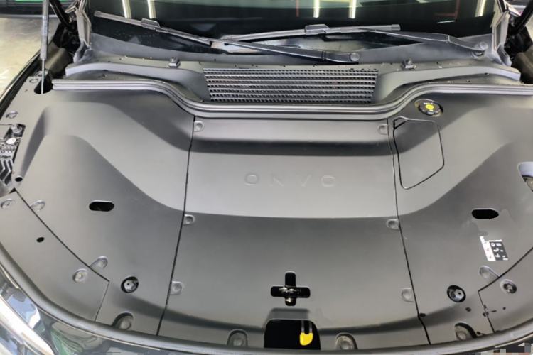 Used ONVO L60 2024 60 kWh All-Wheel Drive Engine Bay