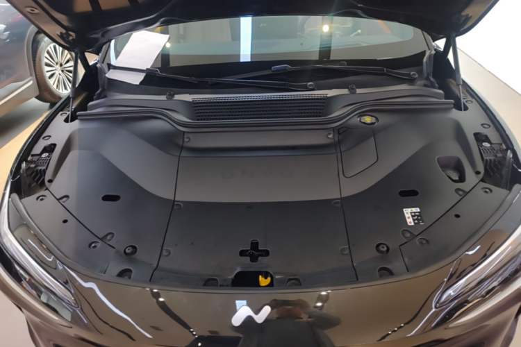 Used ONVO L60 2024 60 kWh Rear-Drive Version Engine Bay