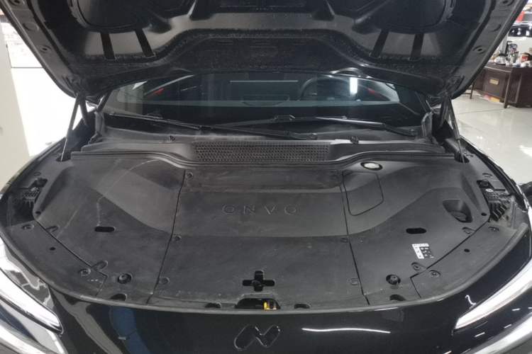 Used ONVO L60 2024 60 kWh Rear-Drive Version Engine Bay