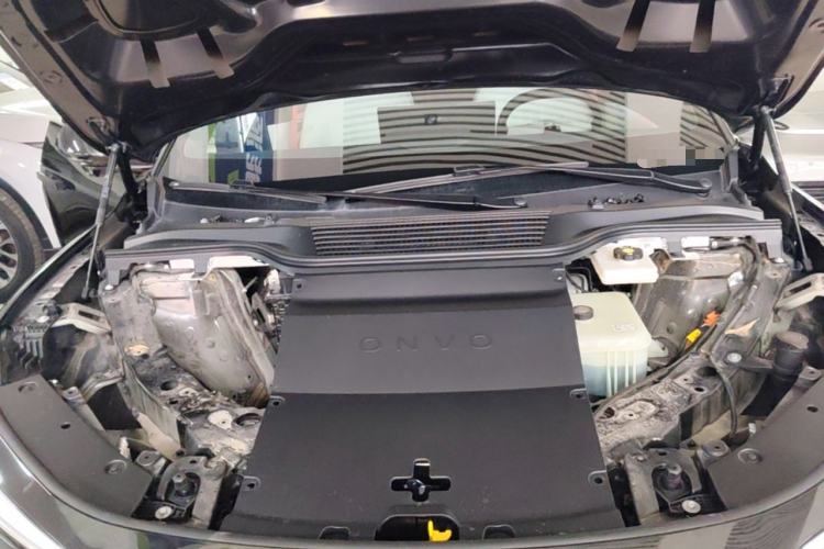 Used ONVO L60 2024 60 kWh Rear-Drive Version Engine Bay