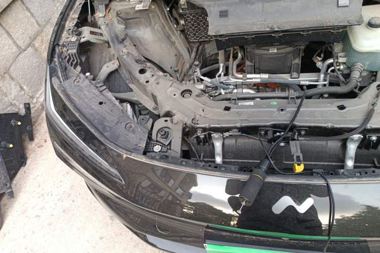 Used ONVO L60 2024 60 kWh Rear-Drive Version Engine Bay Right