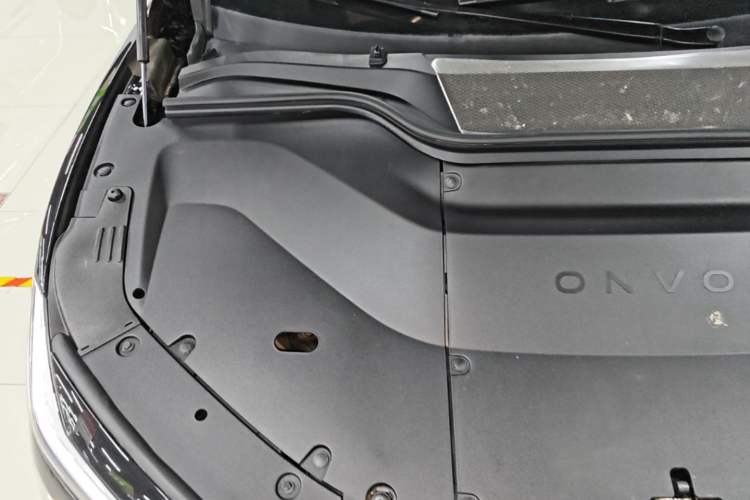 Used ONVO L60 2024 60 kWh Rear-Drive Version Engine Bay Right