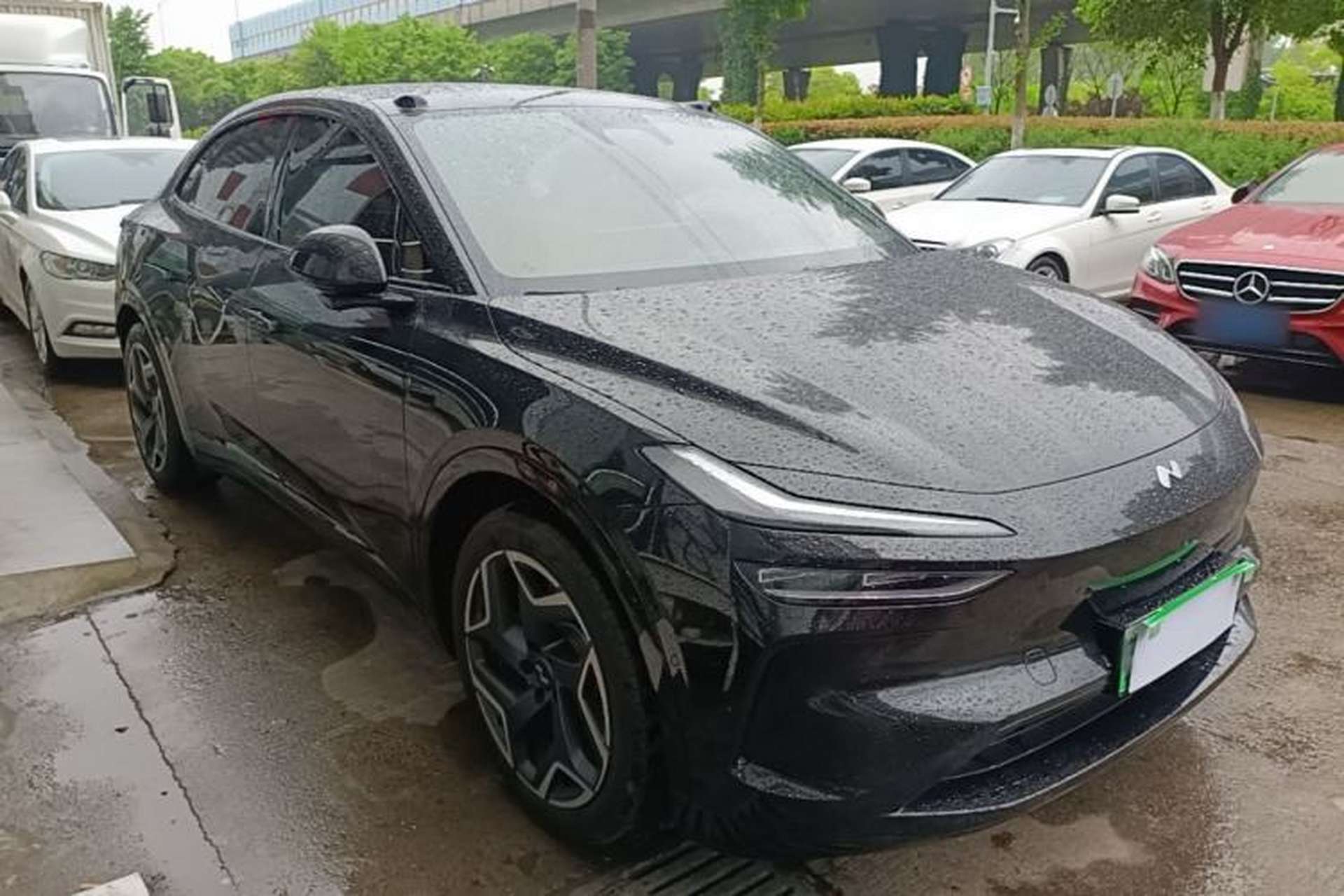 Used ONVO L60 2024 60 kWh All-Wheel Drive Exterior 1