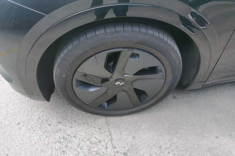 Used ONVO L60 2024 60 kWh Rear-Drive Version Exterior 2