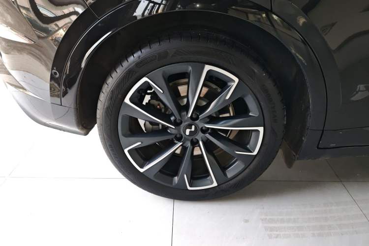 Used ONVO L60 2024 60 kWh Rear-Drive Version Exterior 2