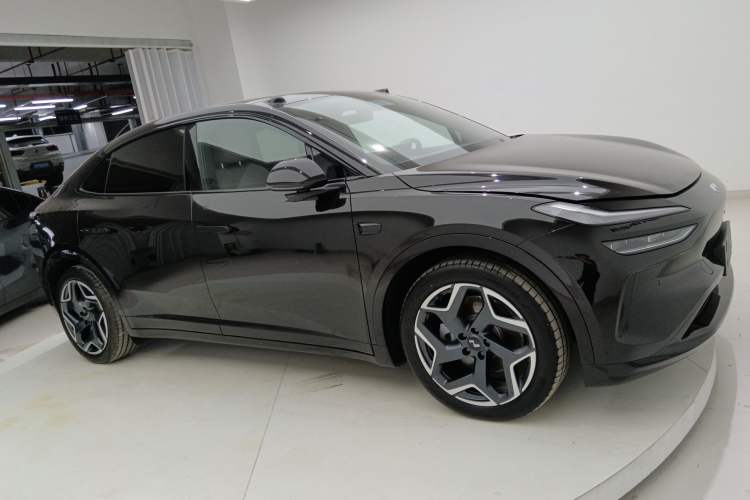 Used ONVO L60 2024 60 kWh Rear-Drive Version Exterior 2