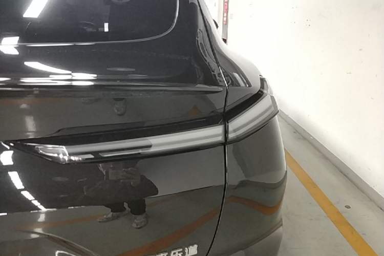 Used ONVO L60 2024 60 kWh Rear-Drive Version Exterior 3