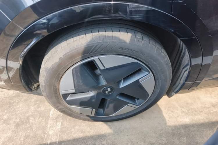 Used ONVO L60 2024 60 kWh Rear-Drive Version Exterior 5