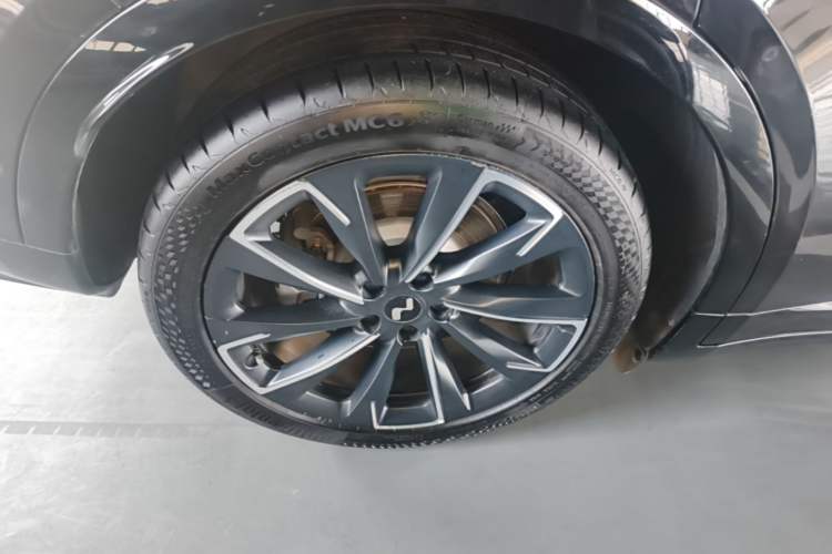 Used ONVO L60 2024 60 kWh Rear-Drive Version Exterior 5