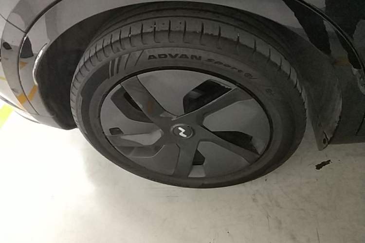 Used ONVO L60 2024 60 kWh Rear-Drive Version Exterior 5