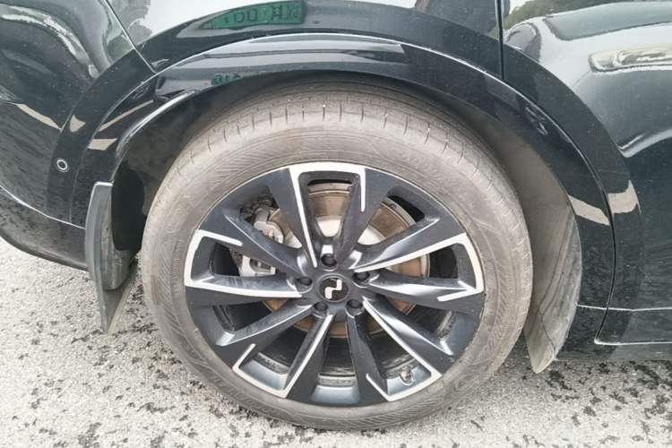 Used ONVO L60 2024 60 kWh Rear-Drive Version Exterior 5