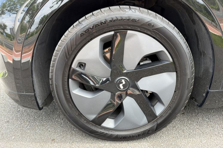 Used ONVO L60 2024 60 kWh Rear-Drive Version Exterior 6