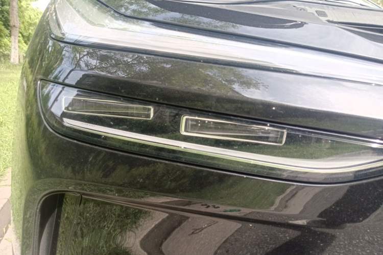 Used ONVO L60 2024 60 kWh All-Wheel Drive Exterior 6