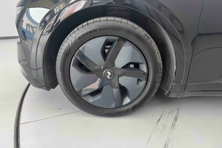 Used ONVO L60 2024 60 kWh Rear-Drive Version Exterior 6