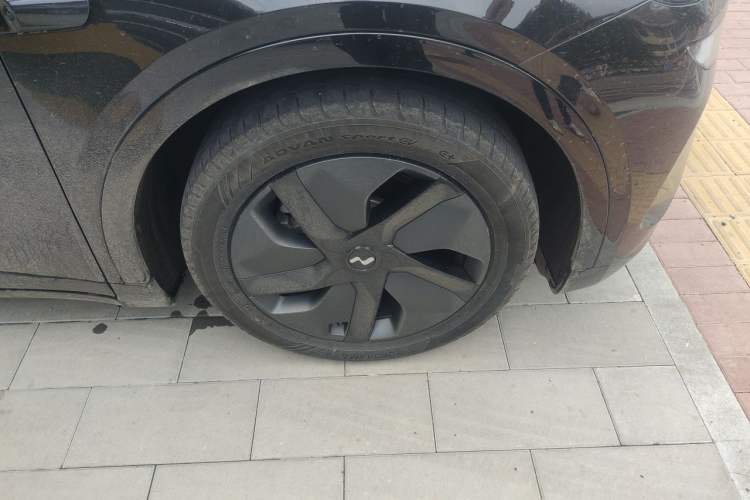 Used ONVO L60 2024 60 kWh Rear-Drive Version Exterior 7