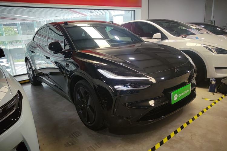 Used ONVO L60 2024 60 kWh Rear-Drive Version Front Right 45 Deg