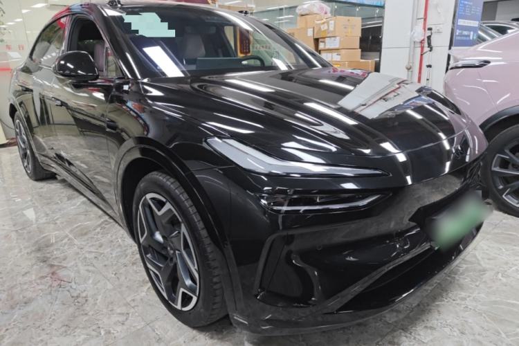 Used ONVO L60 2024 60 kWh All-Wheel Drive Front Right 45 Deg