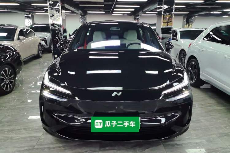 Used ONVO L60 2024 60 kWh Rear-Drive Version Front