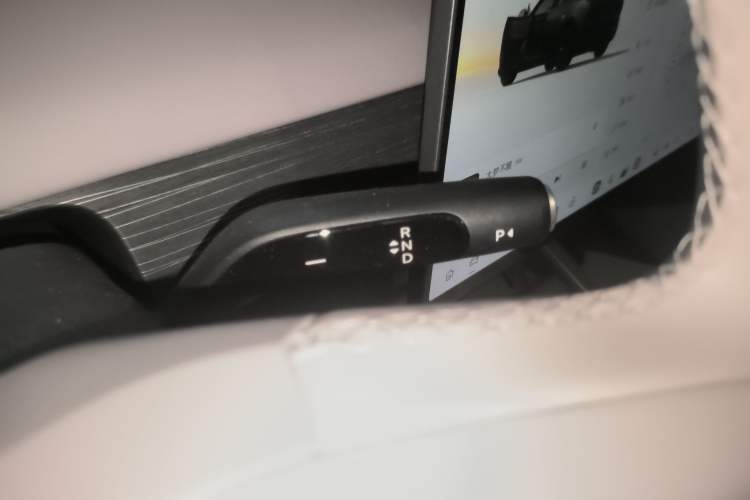 Used ONVO L60 2024 60 kWh Rear-Drive Version Gear Lever