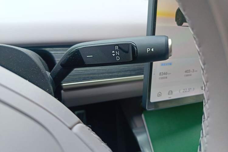 Used ONVO L60 2024 60 kWh Rear-Drive Version Gear Lever
