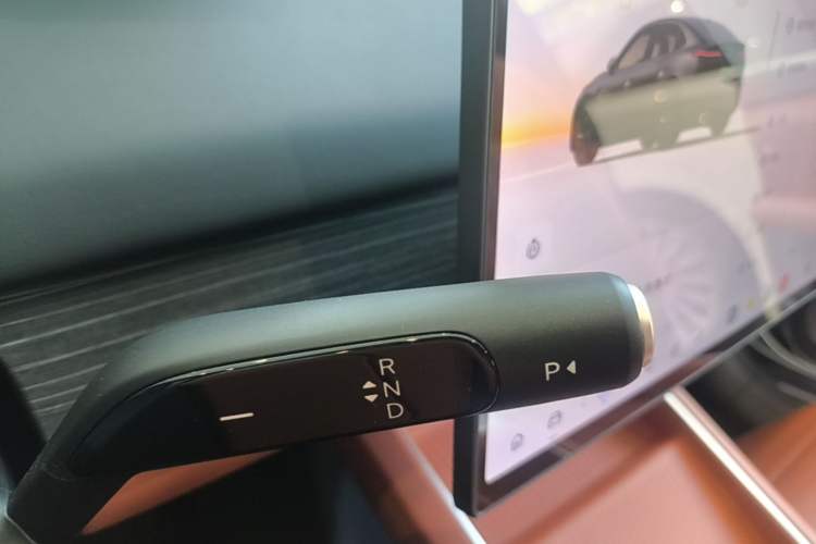 Used ONVO L60 2024 60 kWh Rear-Drive Version Gear Lever