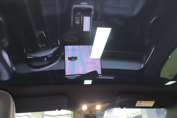 Used ONVO L60 2024 60 kWh Rear-Drive Version Headliner