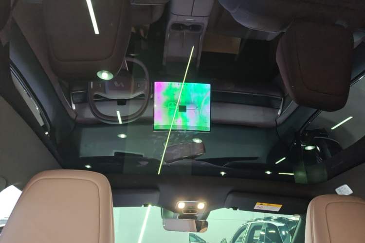 Used ONVO L60 2024 60 kWh Rear-Drive Version Headliner