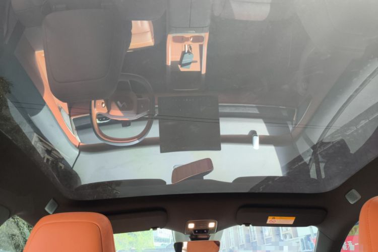 Used ONVO L60 2024 60 kWh Rear-Drive Version Headliner