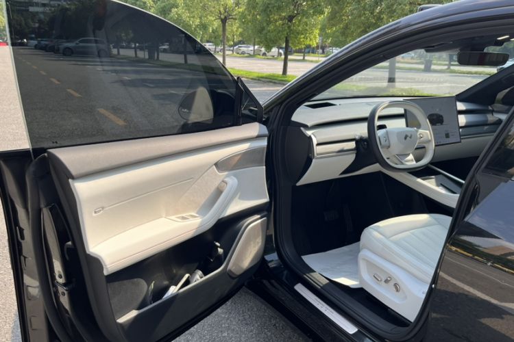 Used ONVO L60 2024 60 kWh Rear-Drive Version Interior 3