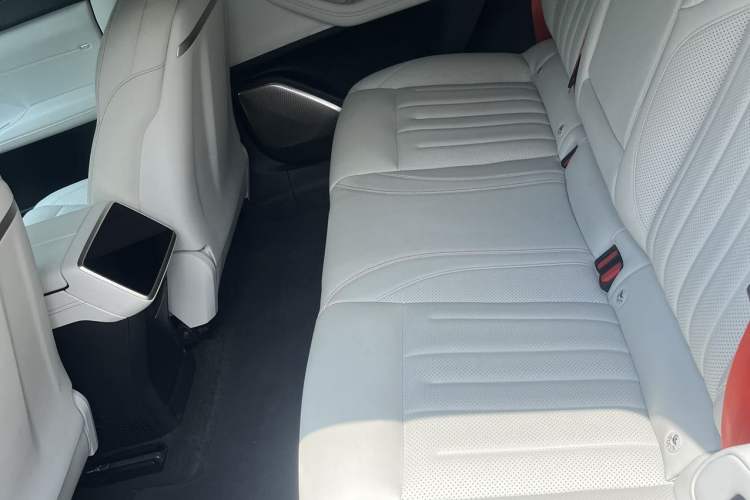 Used ONVO L60 2024 60 kWh Rear-Drive Version Interior 3