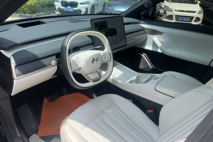 Used ONVO L60 2024 60 kWh Rear-Drive Version Interior 4