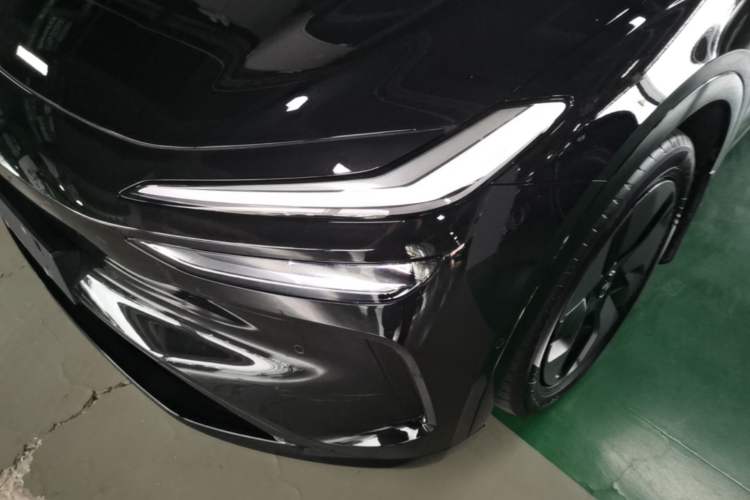 Used ONVO L60 2024 60 kWh Rear-Drive Version Left Front Headlight