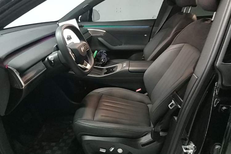 Used ONVO L60 2024 60 kWh Rear-Drive Version Left Front Seat