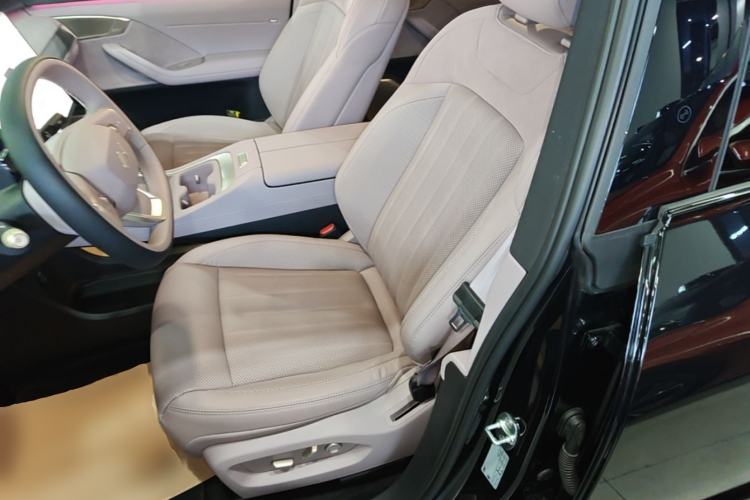 Used ONVO L60 2024 60 kWh Rear-Drive Version Left Front Seat