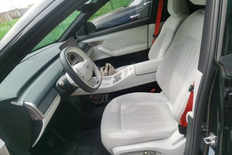 Used ONVO L60 2024 60 kWh Rear-Drive Version Left Front Seat