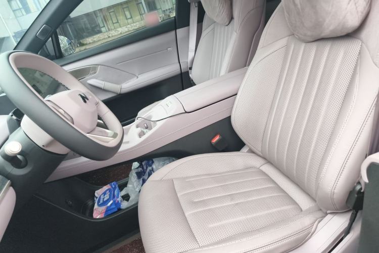 Used ONVO L60 2024 60 kWh Rear-Drive Version Left Front Seat