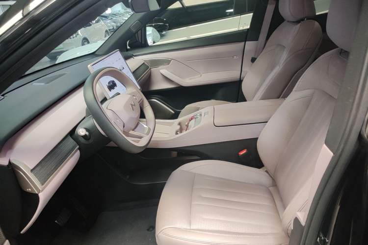 Used ONVO L60 2024 60 kWh Rear-Drive Version Left Front Seat