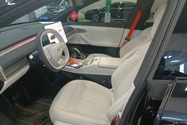 Used ONVO L60 2024 60 kWh Rear-Drive Version Left Front Seat
