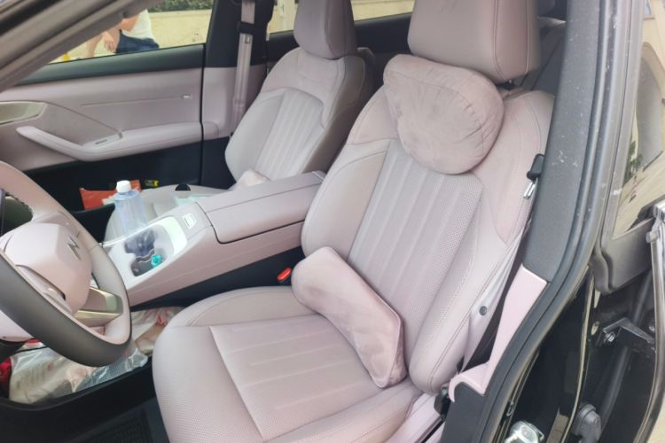 Used ONVO L60 2024 60 kWh All-Wheel Drive Left Front Seat