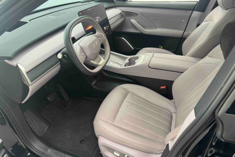 Used ONVO L60 2024 60 kWh Rear-Drive Version Left Front Seat