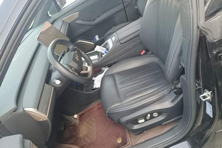 Used ONVO L60 2024 60 kWh Rear-Drive Version Left Front Seat