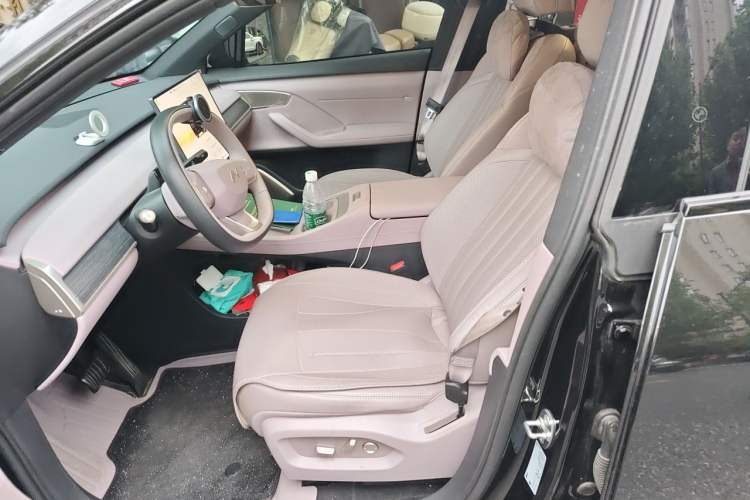 Used ONVO L60 2024 60 kWh Rear-Drive Version Left Front Seat