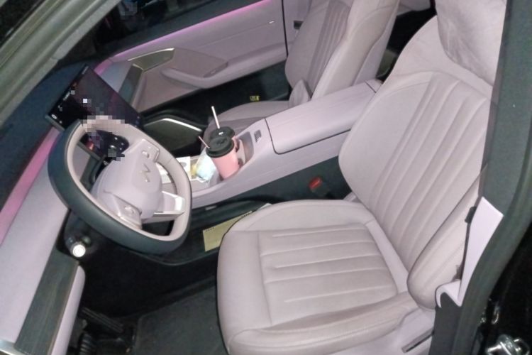 Used ONVO L60 2024 60 kWh All-Wheel Drive Left Front Seat