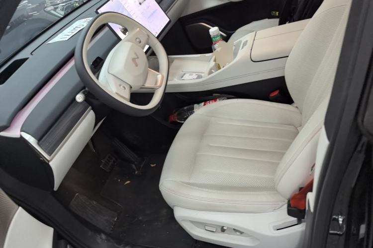 Used ONVO L60 2024 60 kWh Rear-Drive Version Left Front Seat