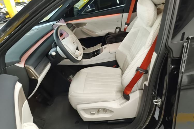 Used ONVO L60 2024 60 kWh All-Wheel Drive Left Front Seat