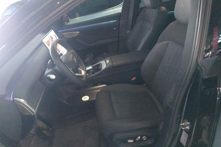 Used ONVO L60 2024 60 kWh Rear-Drive Version Left Front Seat