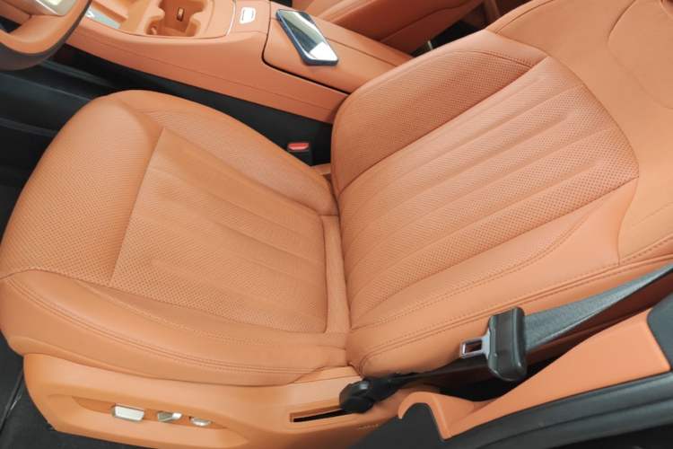 Used ONVO L60 2024 60 kWh Rear-Drive Version Left Front Seat