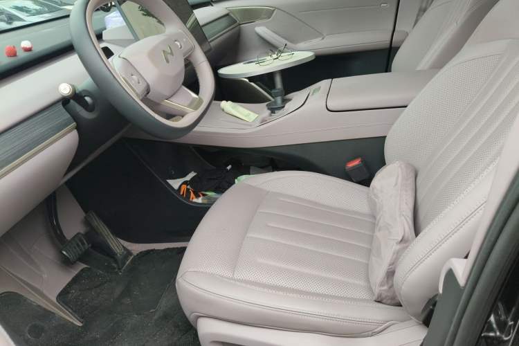 Used ONVO L60 2024 60 kWh Rear-Drive Version Left Front Seat