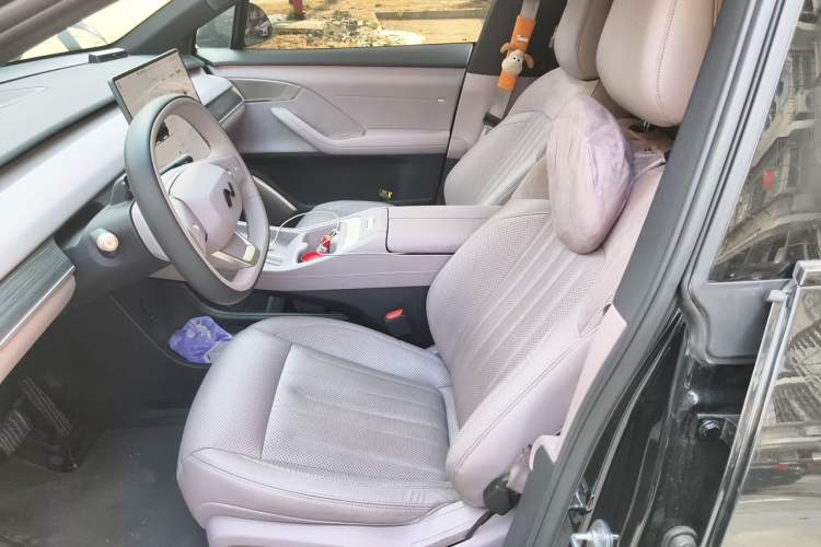 Used ONVO L60 2024 60 kWh Rear-Drive Version Left Front Seat
